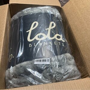 Lola Blanket • Brand new. Smokey skies XL. 80x90